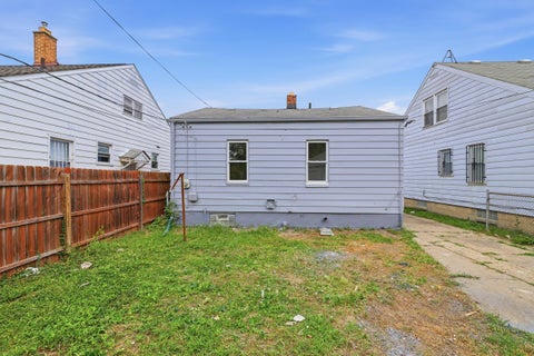 Tiny photo for 6803 Grandville Avenue, Detroit City, MI 48228 (MLS # 81026045648)