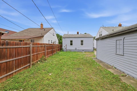 Tiny photo for 6803 Grandville Avenue, Detroit City, MI 48228 (MLS # 81026045648)