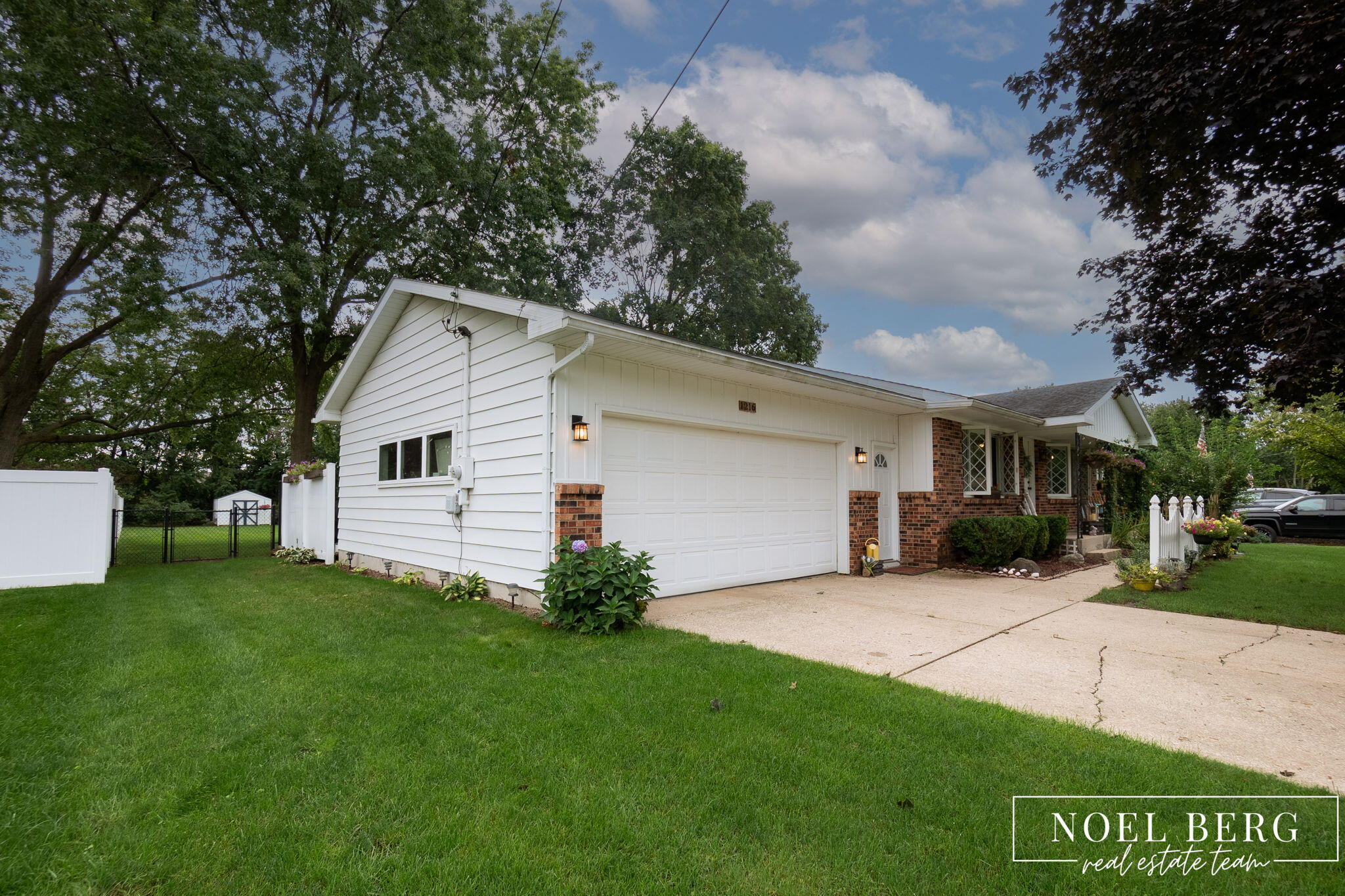 1216 Sycamore Drive