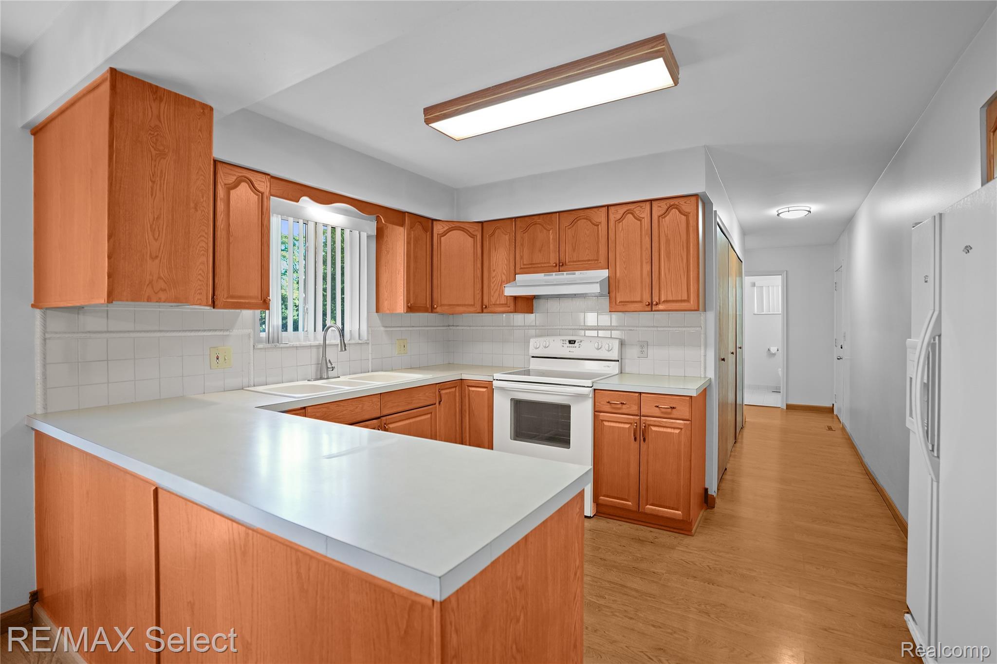 4290 Hedgethorn Circle