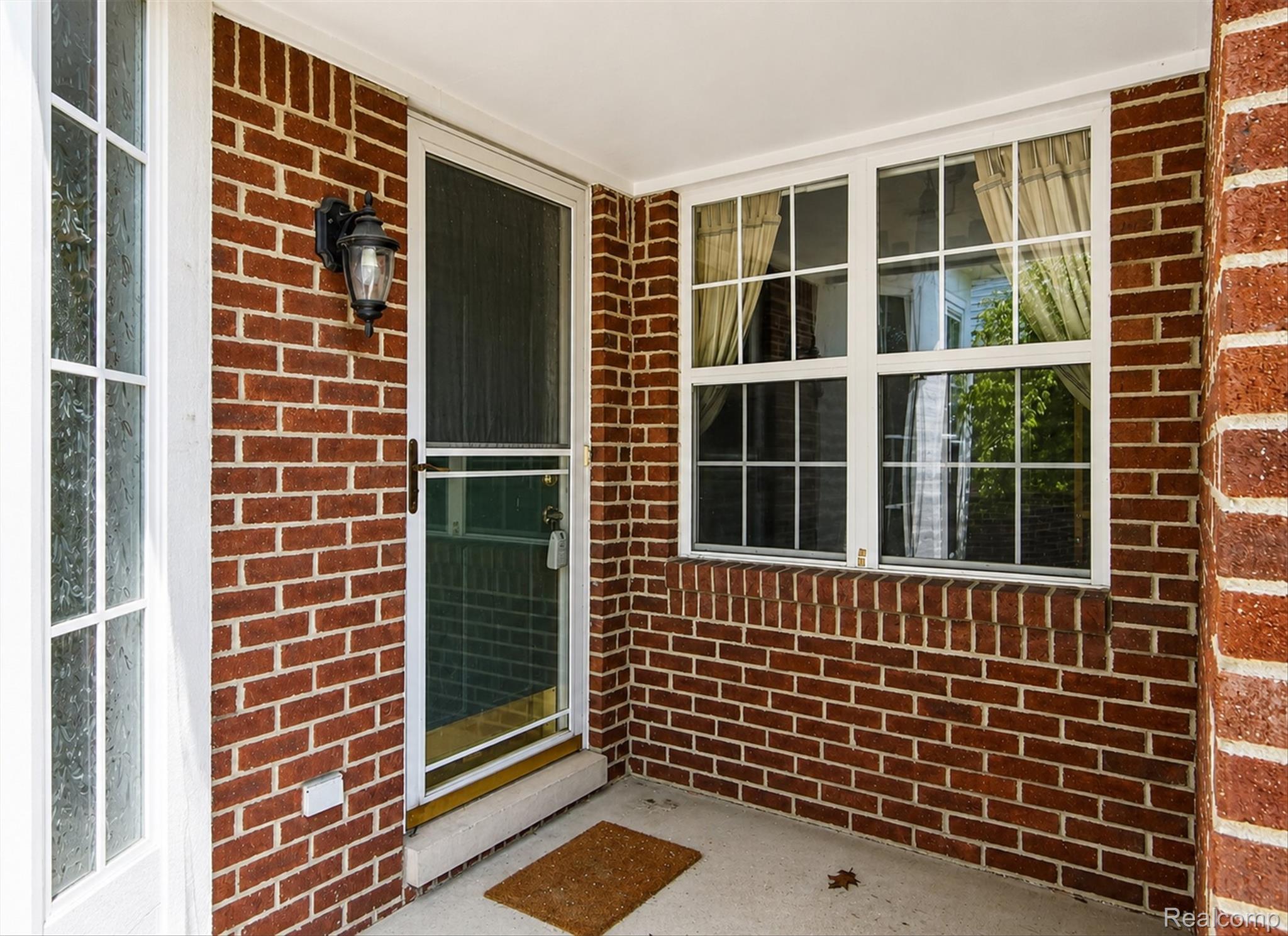 606 Shady Maple Drive