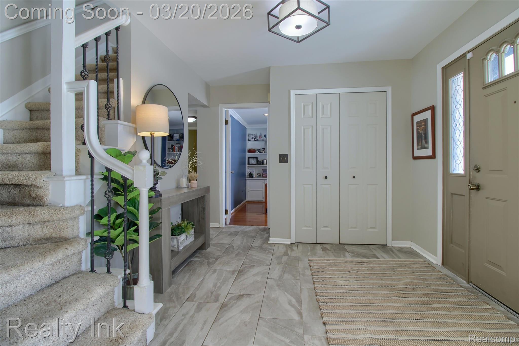 25472 Livingston Circle