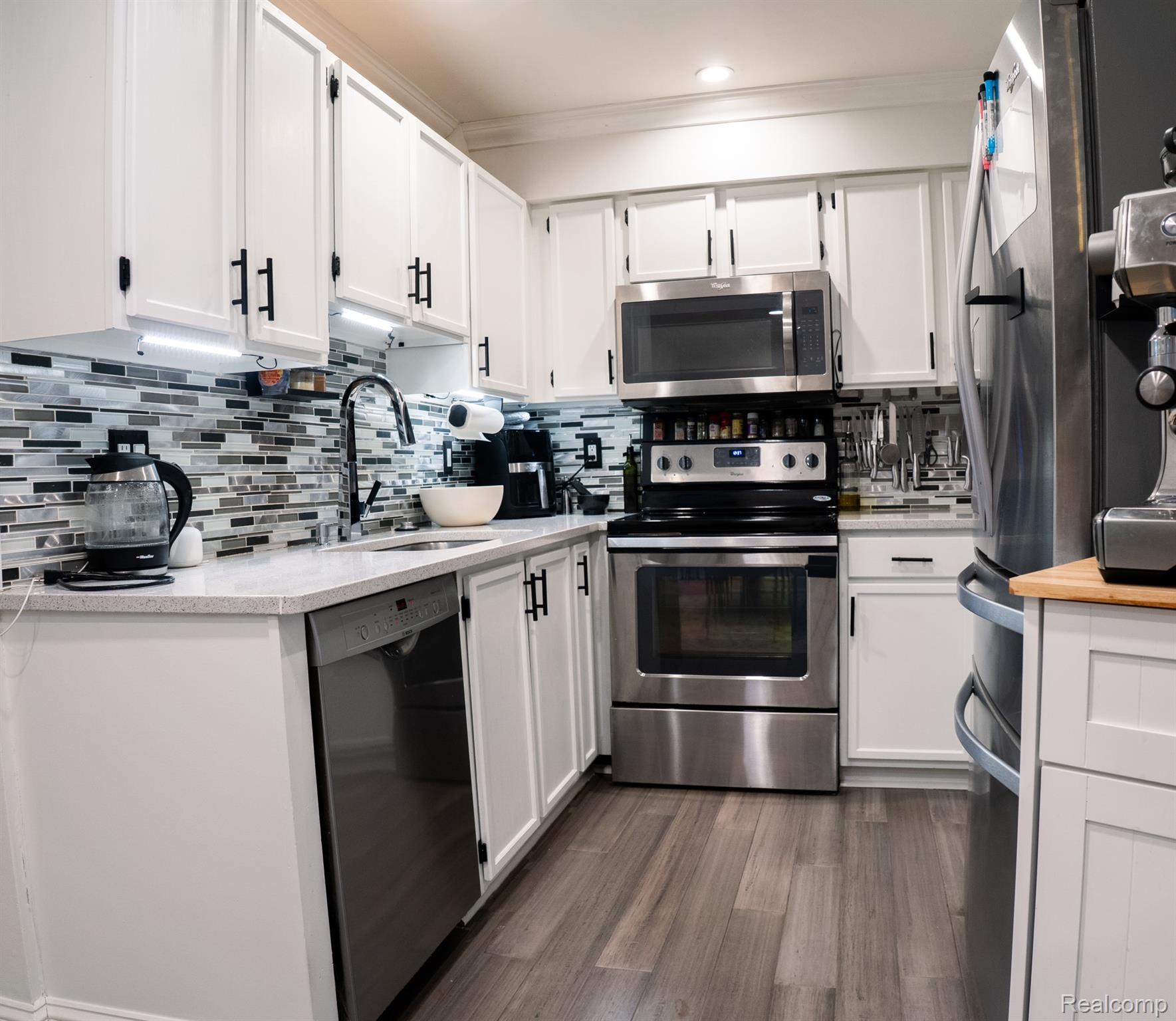 Dearborn City, Michigan 48126, United States, 2 Bedrooms Bedrooms, ,2 BathroomsBathrooms,Residential,Active,139941