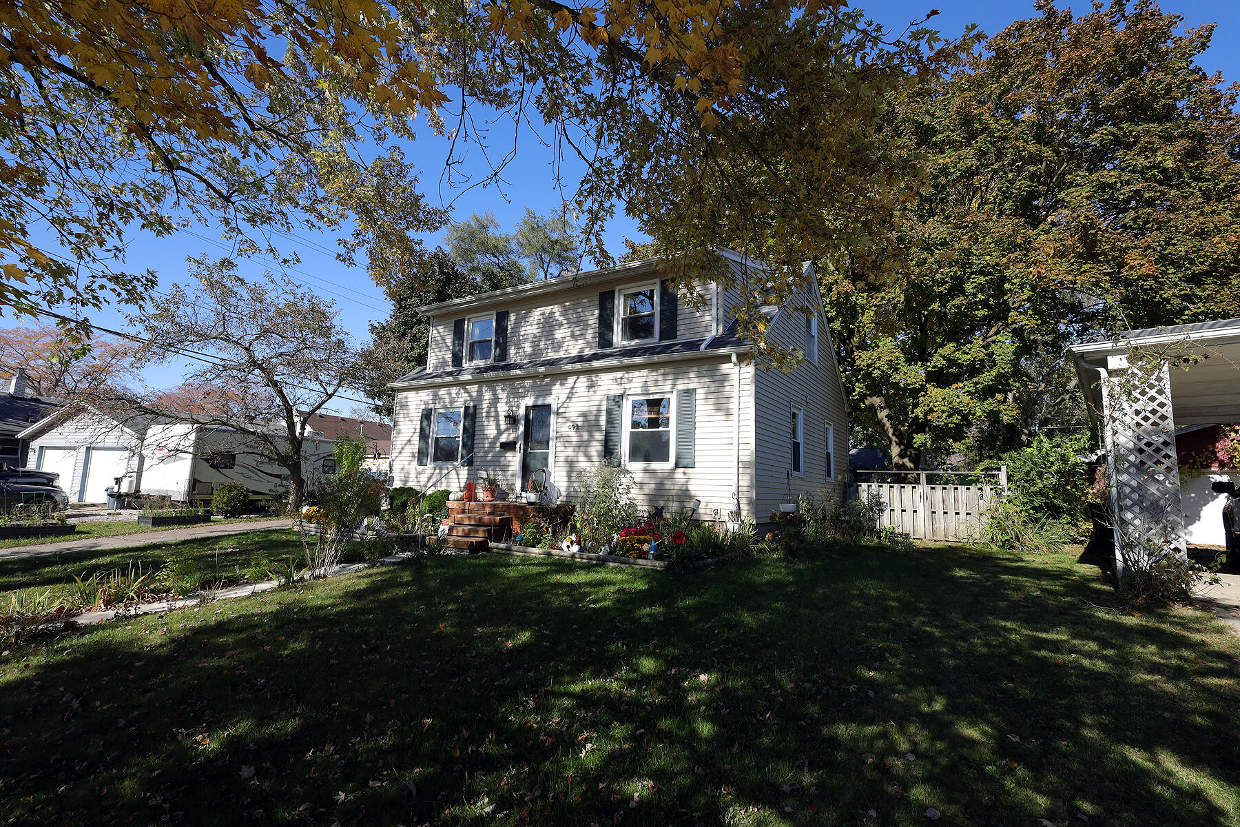 492 Everett Street