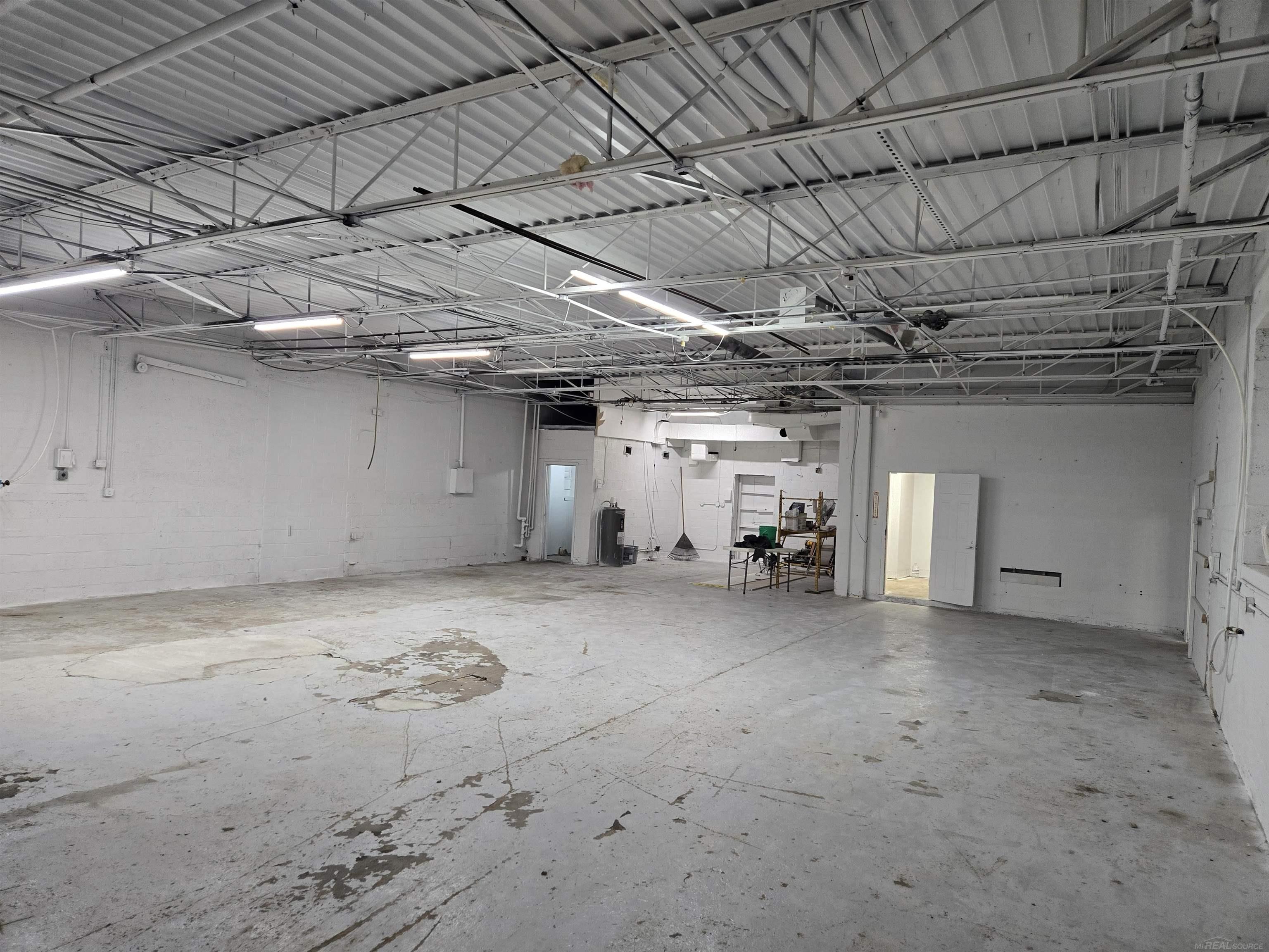 608 E 10 Mile Street