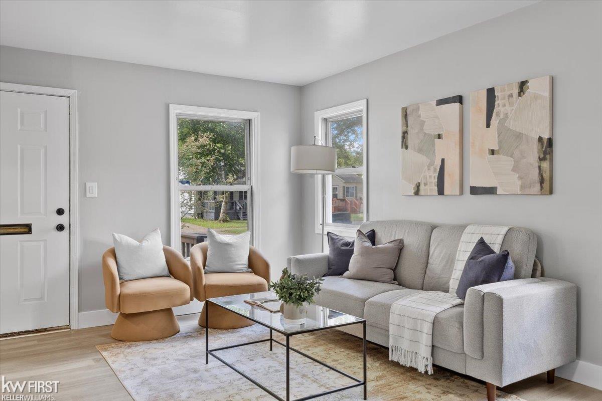 240 W Longfellow Avenue