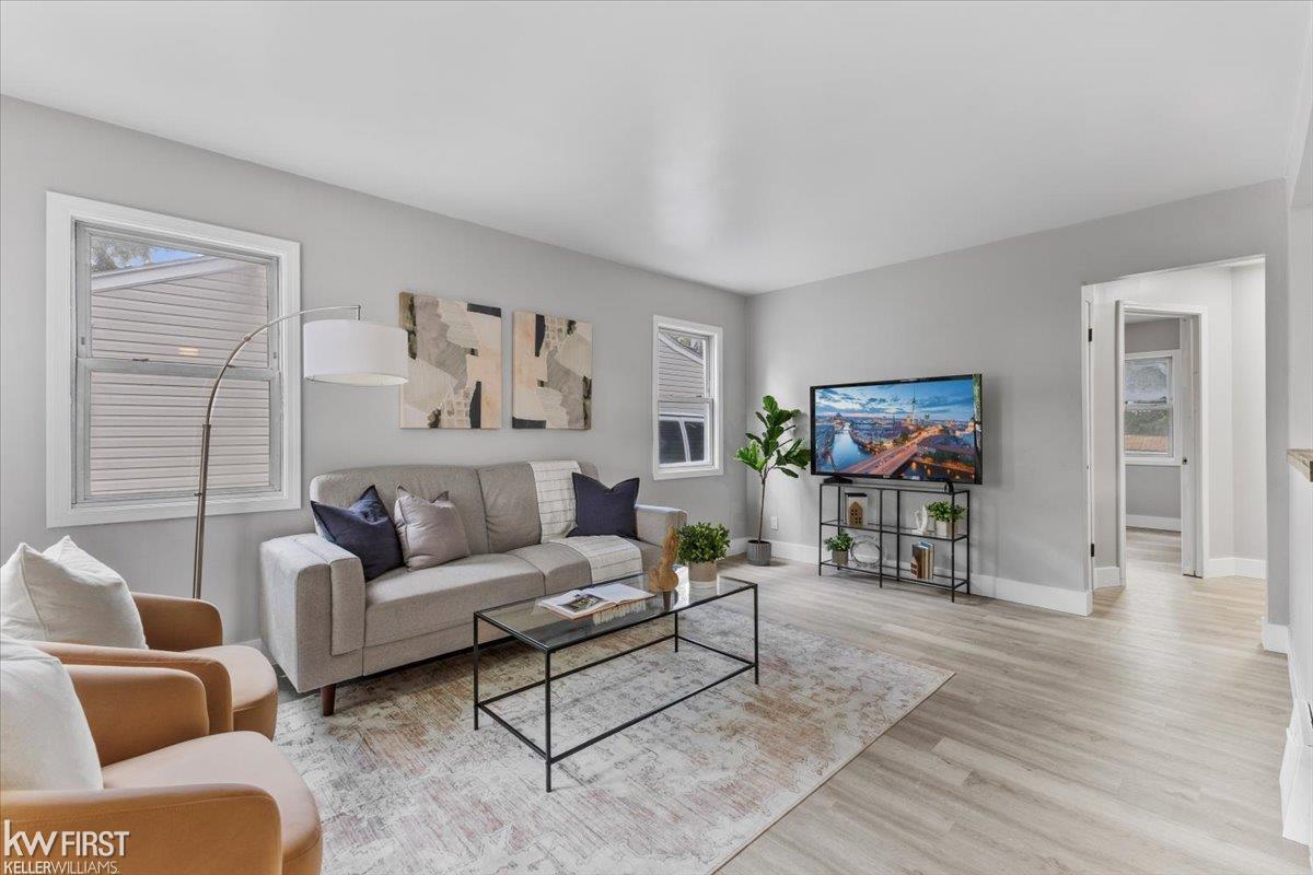 240 W Longfellow Avenue