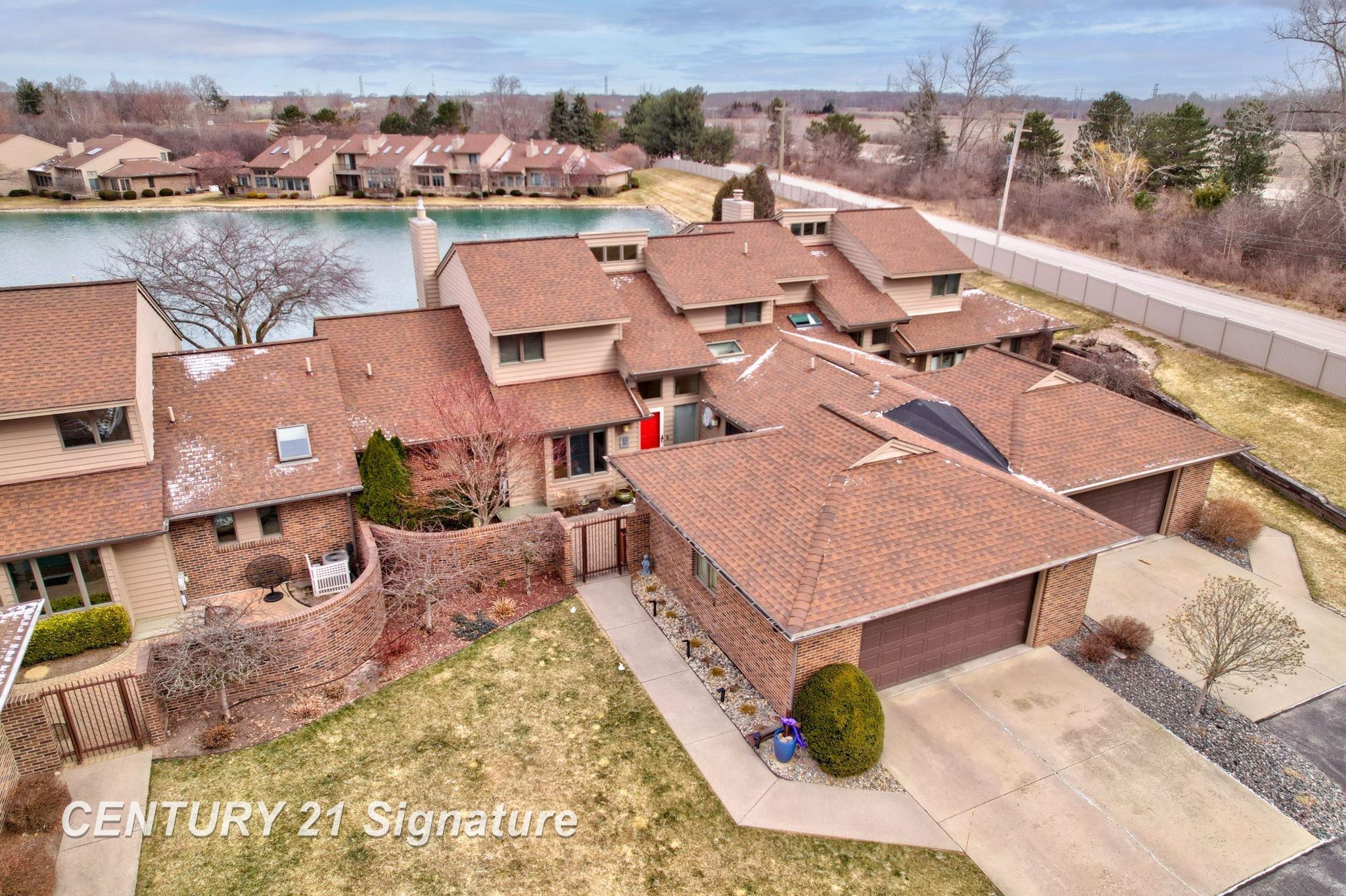 2735 Inverness Drive