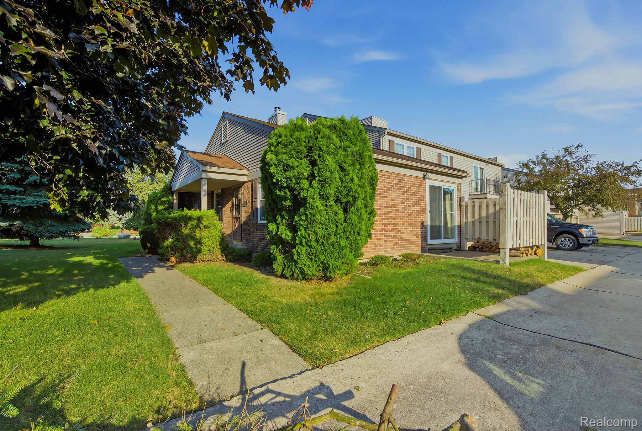 15762 Cambridge Drive 61