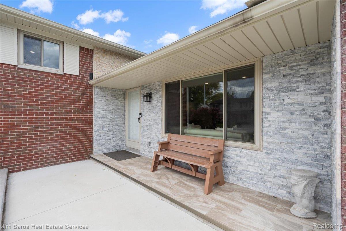 1024 Blairmoor Court