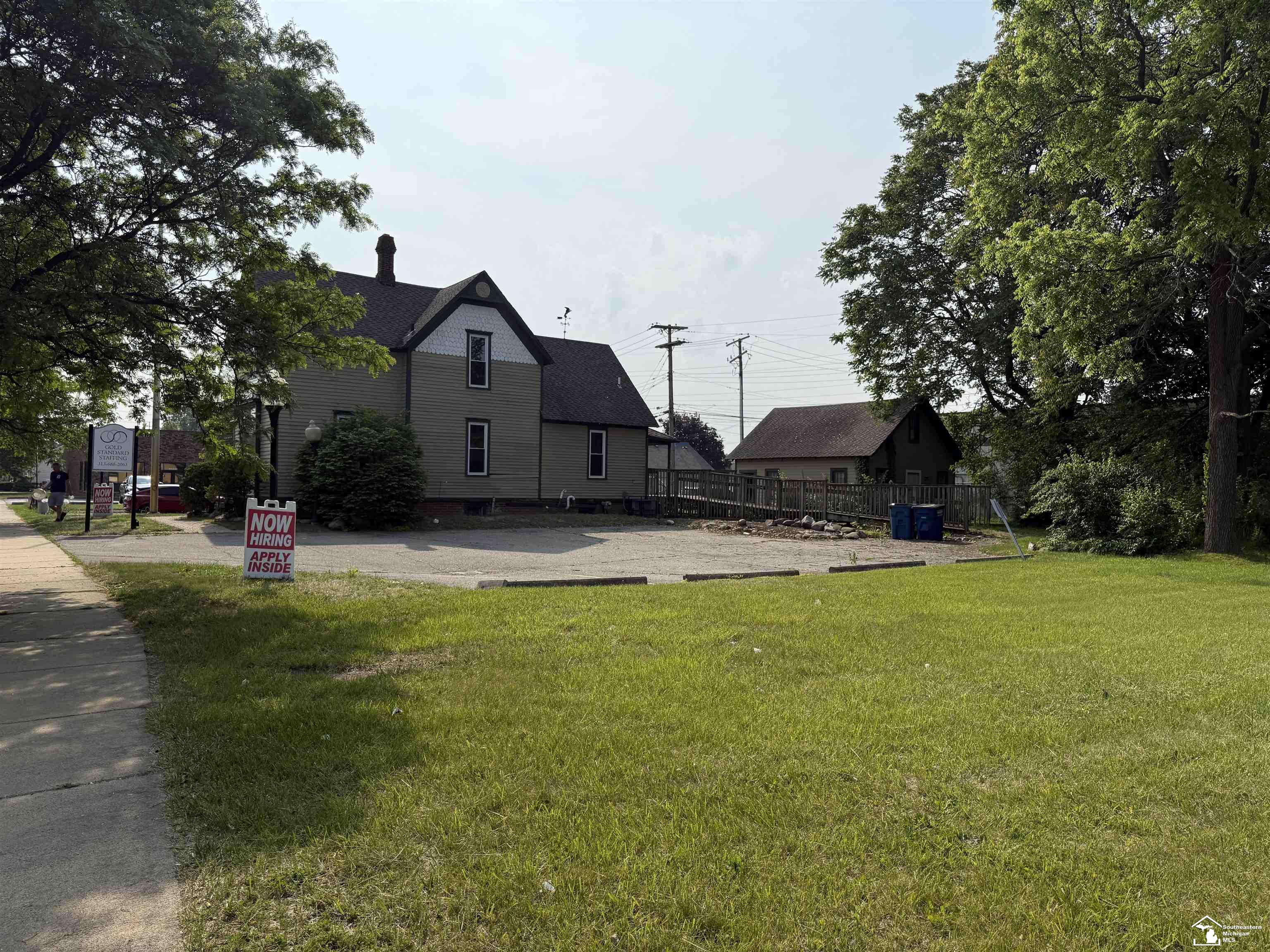 34905 E Michigan Avenue