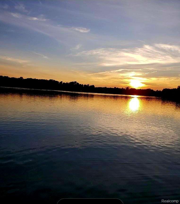 1915 S Lake George Road