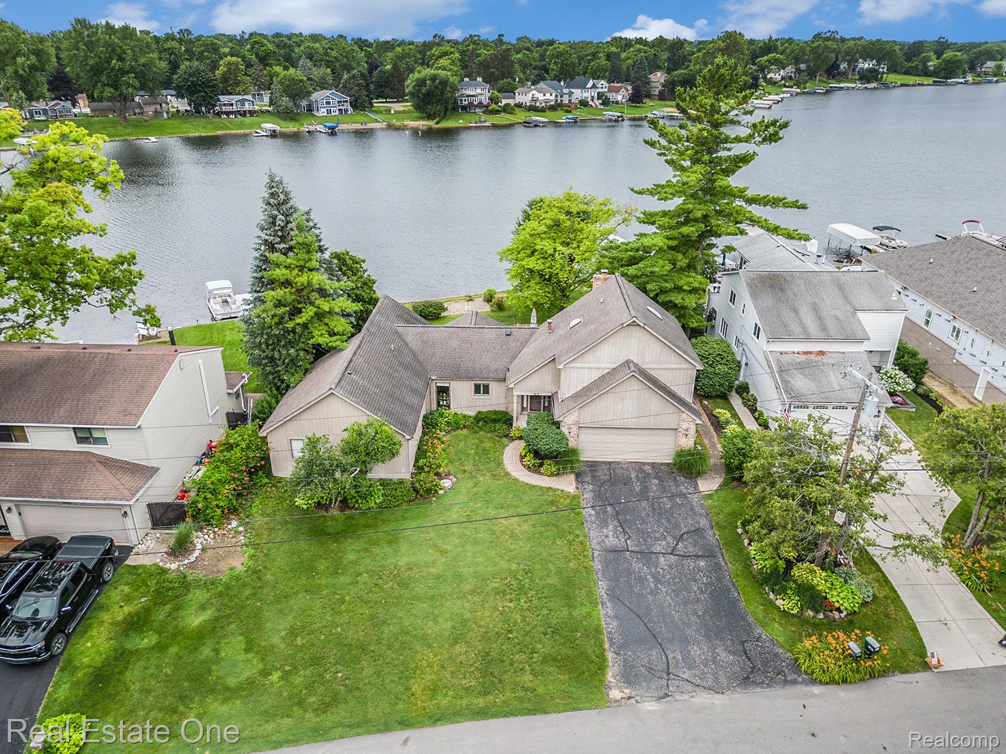 1617 Shankin Drive