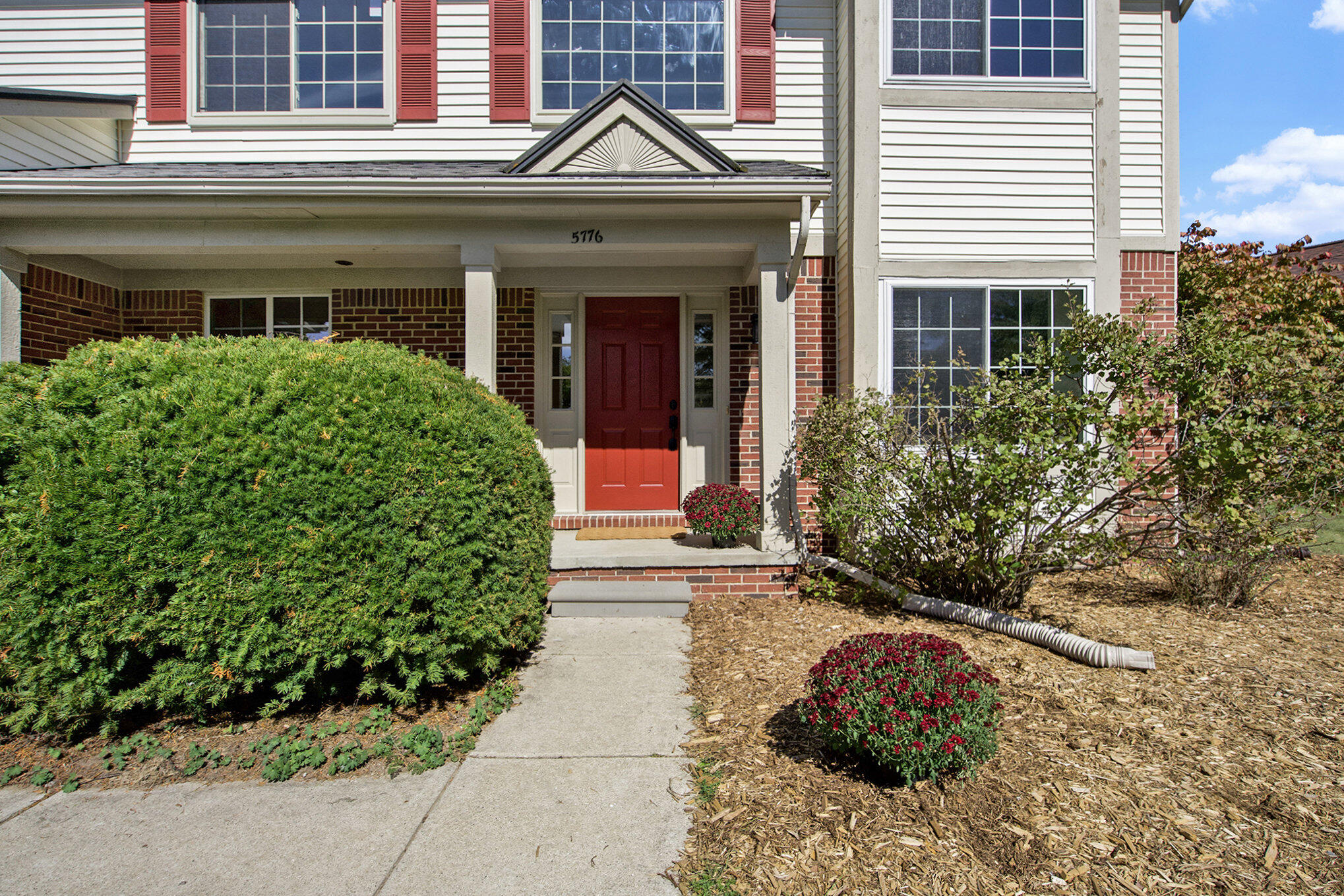 5776 Cedar Ridge Drive