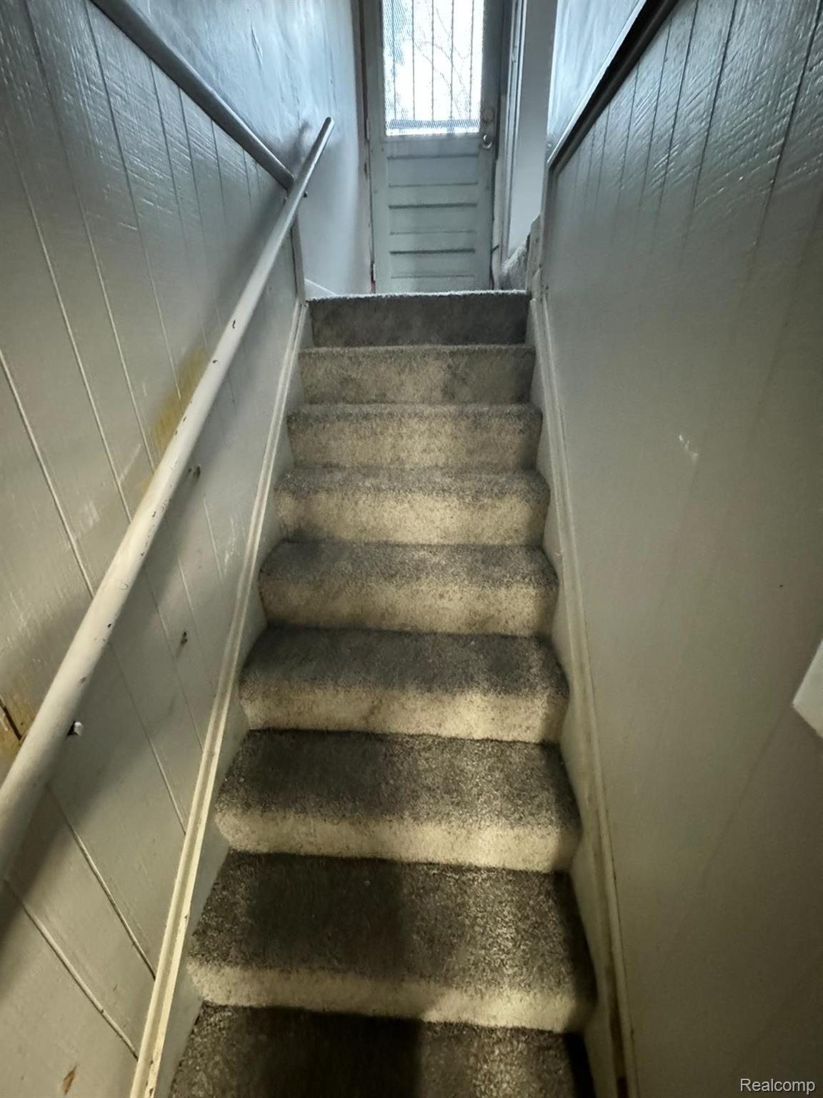 8525 Greenlawn Street