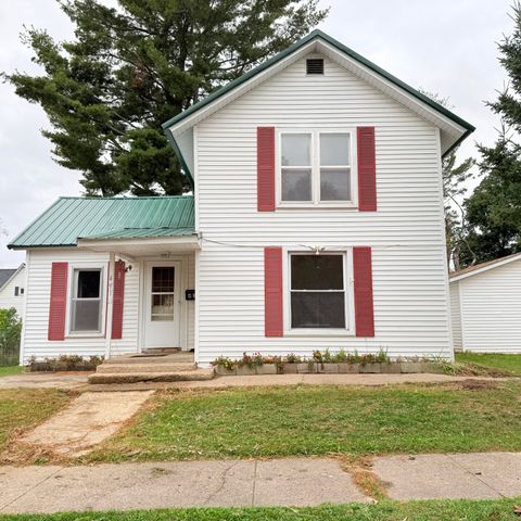 411 N Higbee Street Reed City City MI 49677