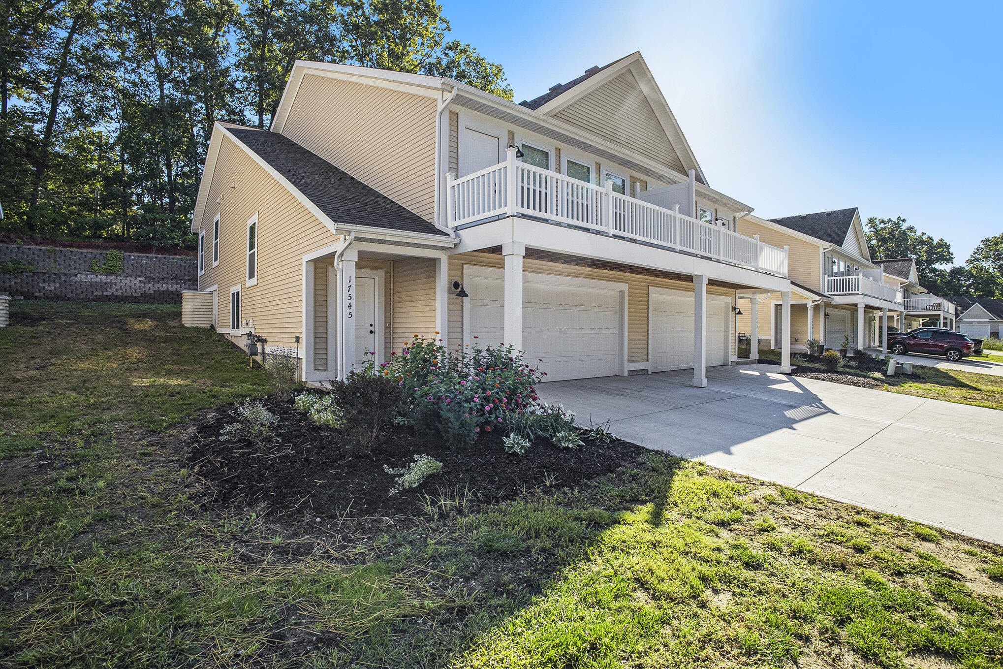 17545 Beechwood Lane