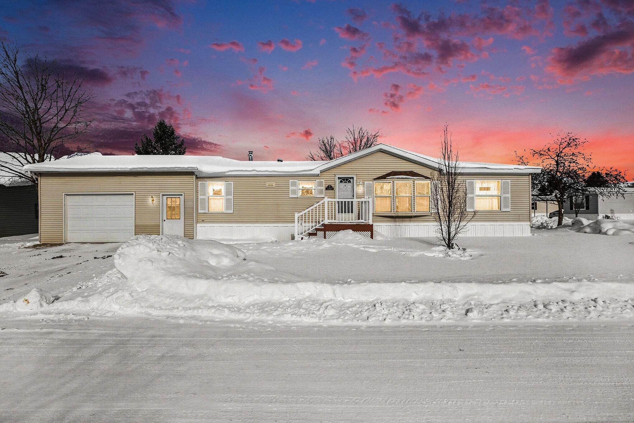 3567 Hollyfield Drive