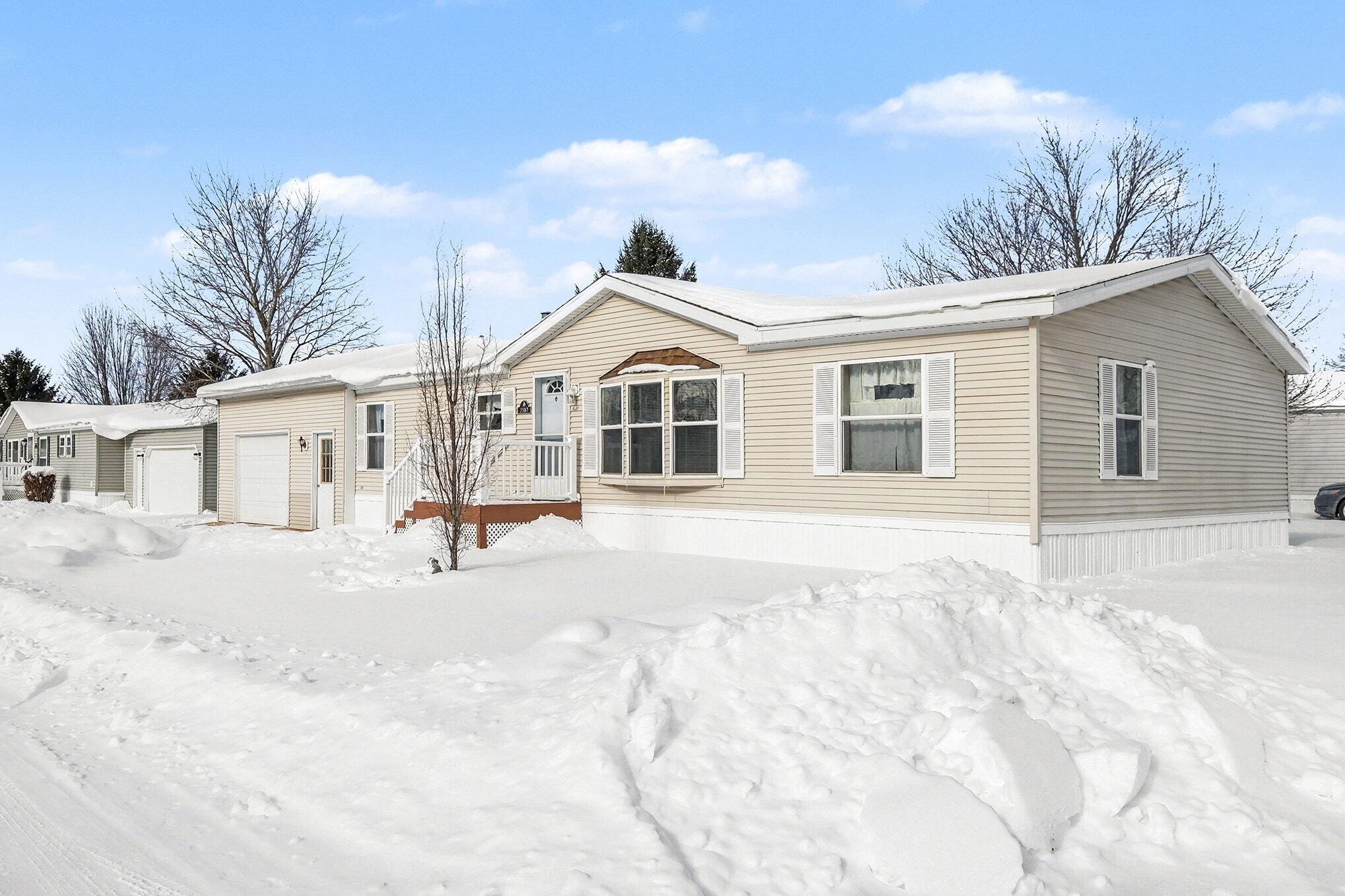 3567 Hollyfield Drive