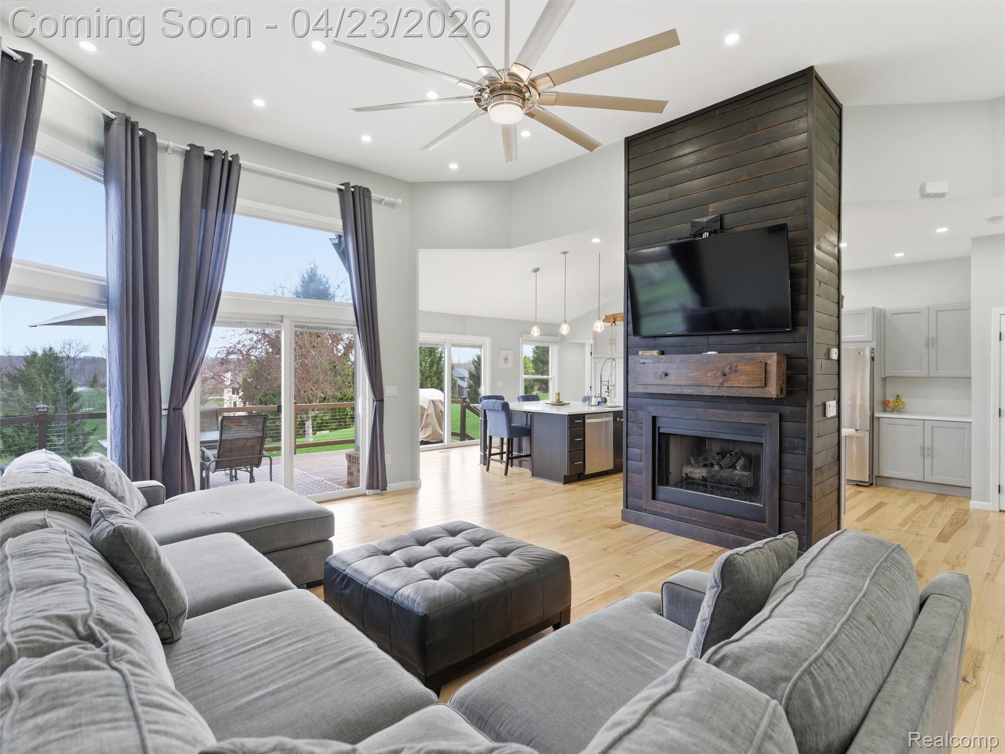 6163 Rosewood Parkway