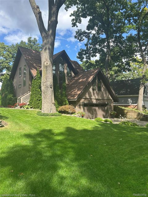 1625 Ridge Road Road Highland Charter Township MI 48356