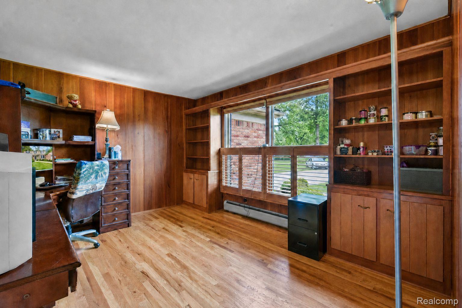 26060 Hidden Lane