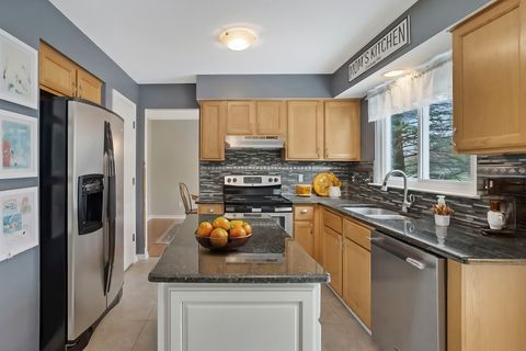 A home in VanBurenCharterTownship_Wayne