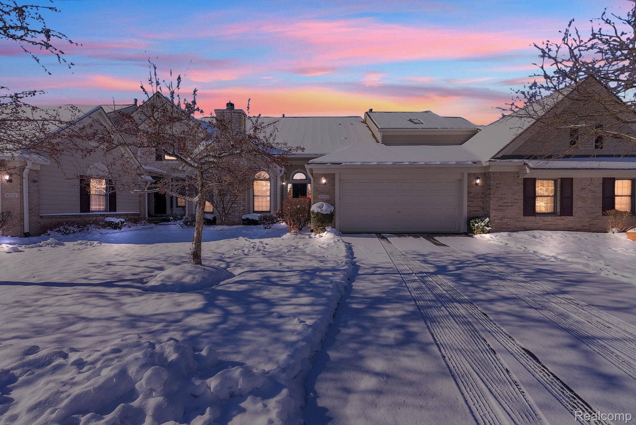 16729 Lyonhurst Circle