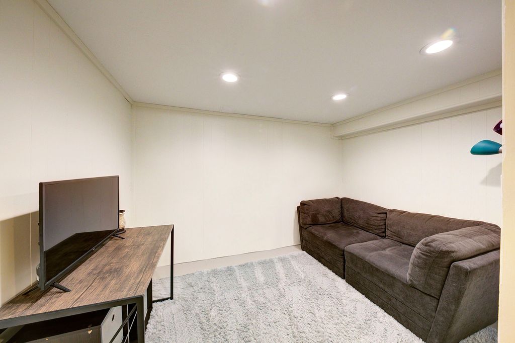 listing image 55