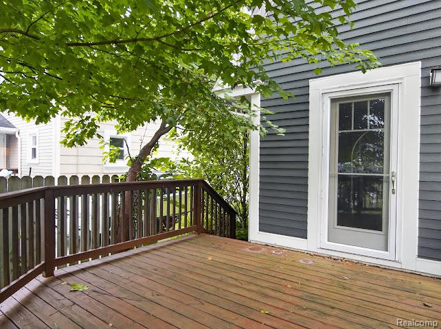 200 W Hoover Avenue