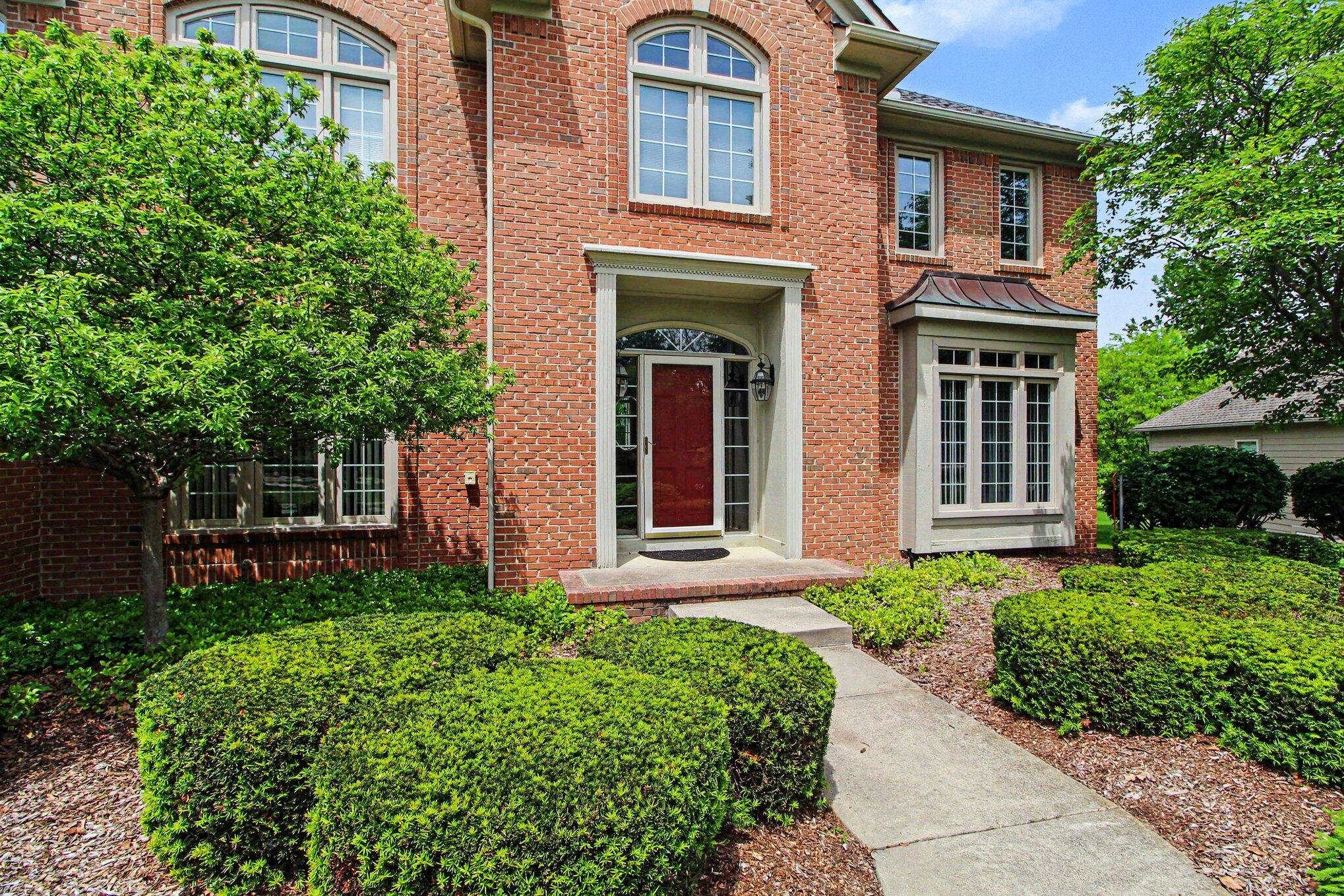 4356 Lakeside Court