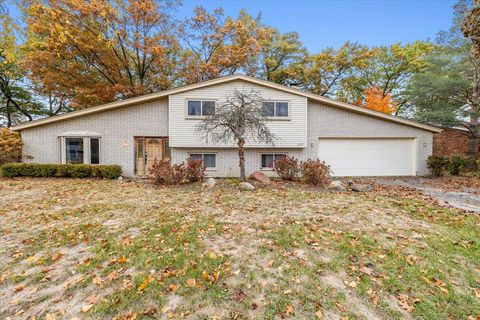 8090 Rene Drive White Lake Charter Township MI 48386