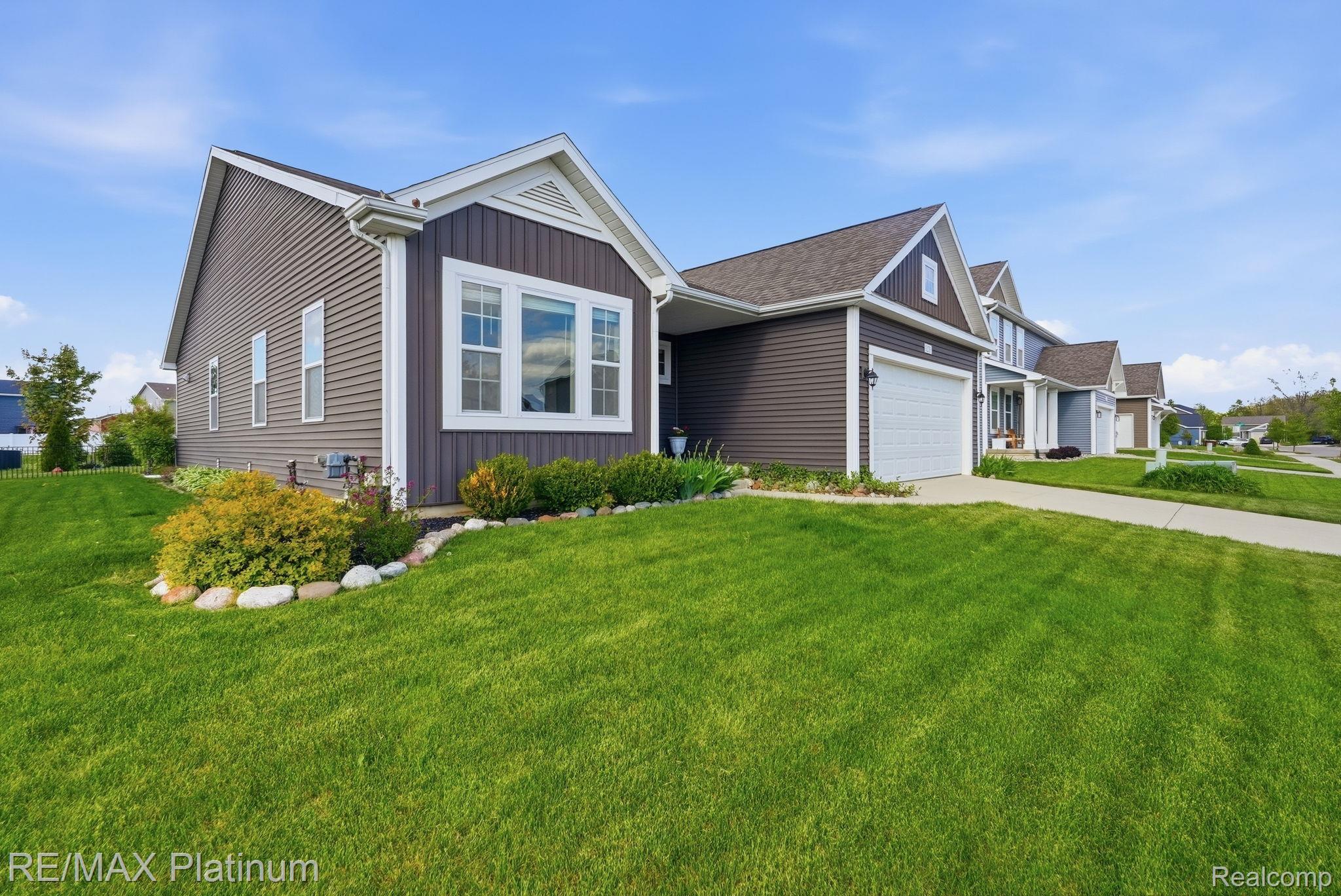 3238 Hill Hollow Lane