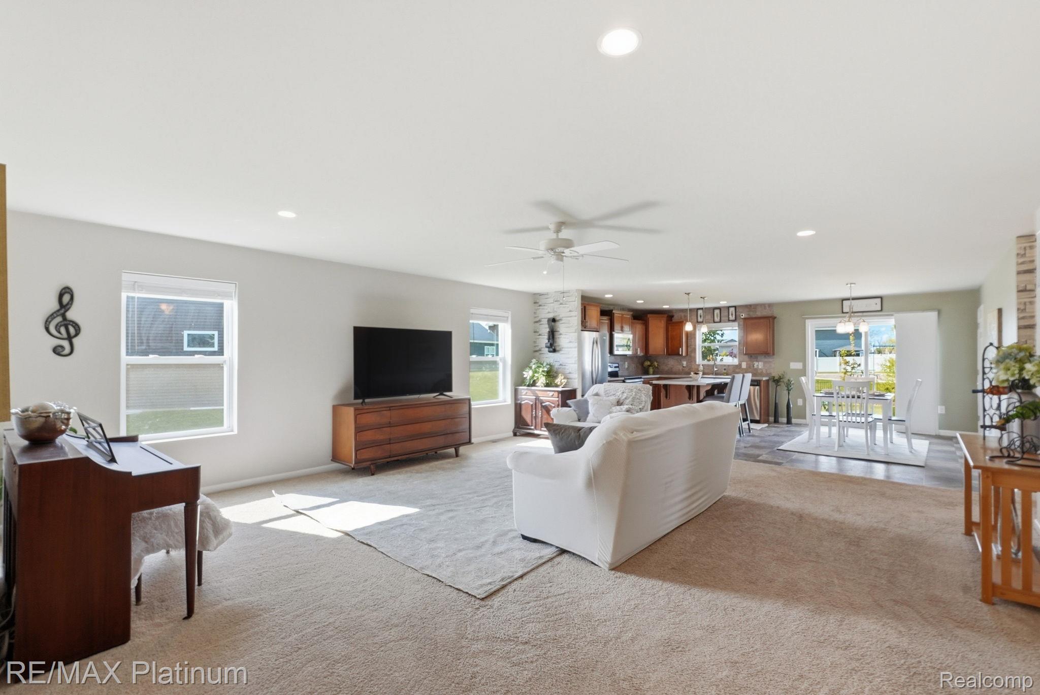 3238 Hill Hollow Lane