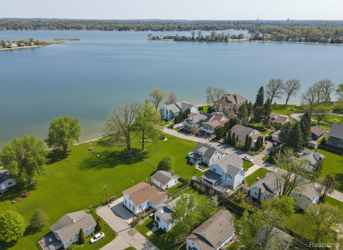 1628 Beechmont Street