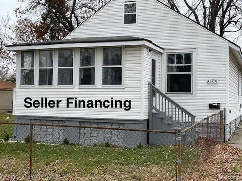 2135 JARVIS Avenue Warren City MI 48091