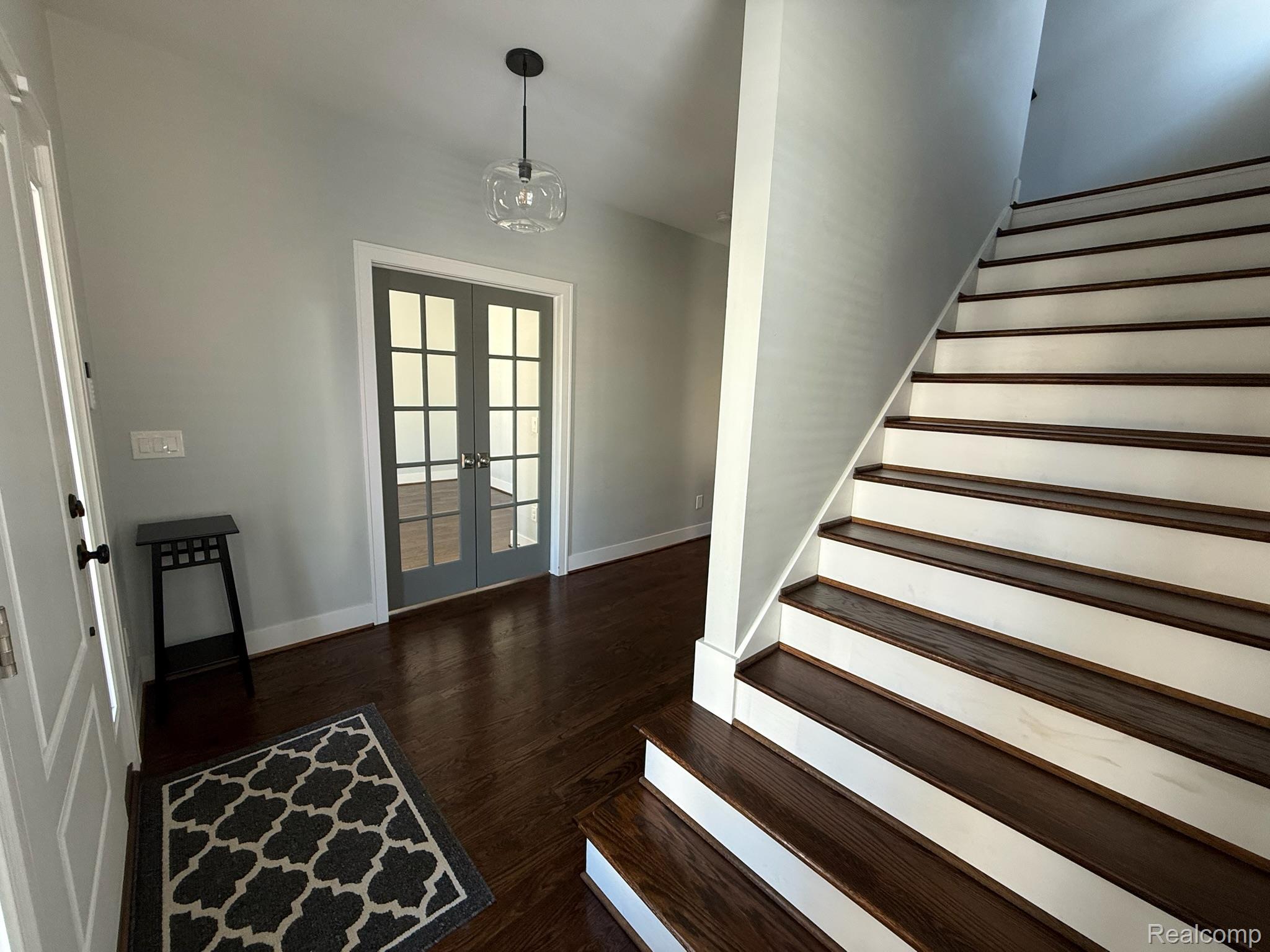 1476 Humphrey Avenue