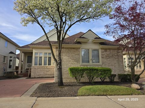 38128 S VISTA Drive Livonia City Wayne MI 48152
