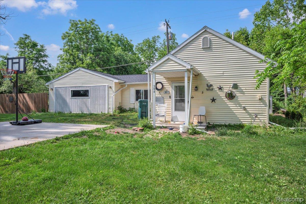 394 S Elm Street
