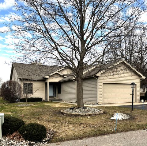1821 Spring Meadow Court SE 29 Gaines Charter Township MI 49316