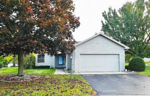 1821 Spring Meadow Court SE 29 Gaines Charter Township MI 49316