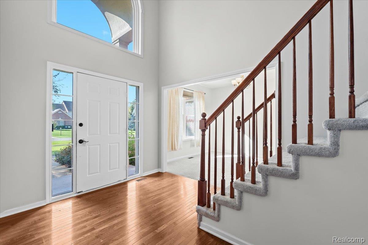 13802 Forest Ridge Circle