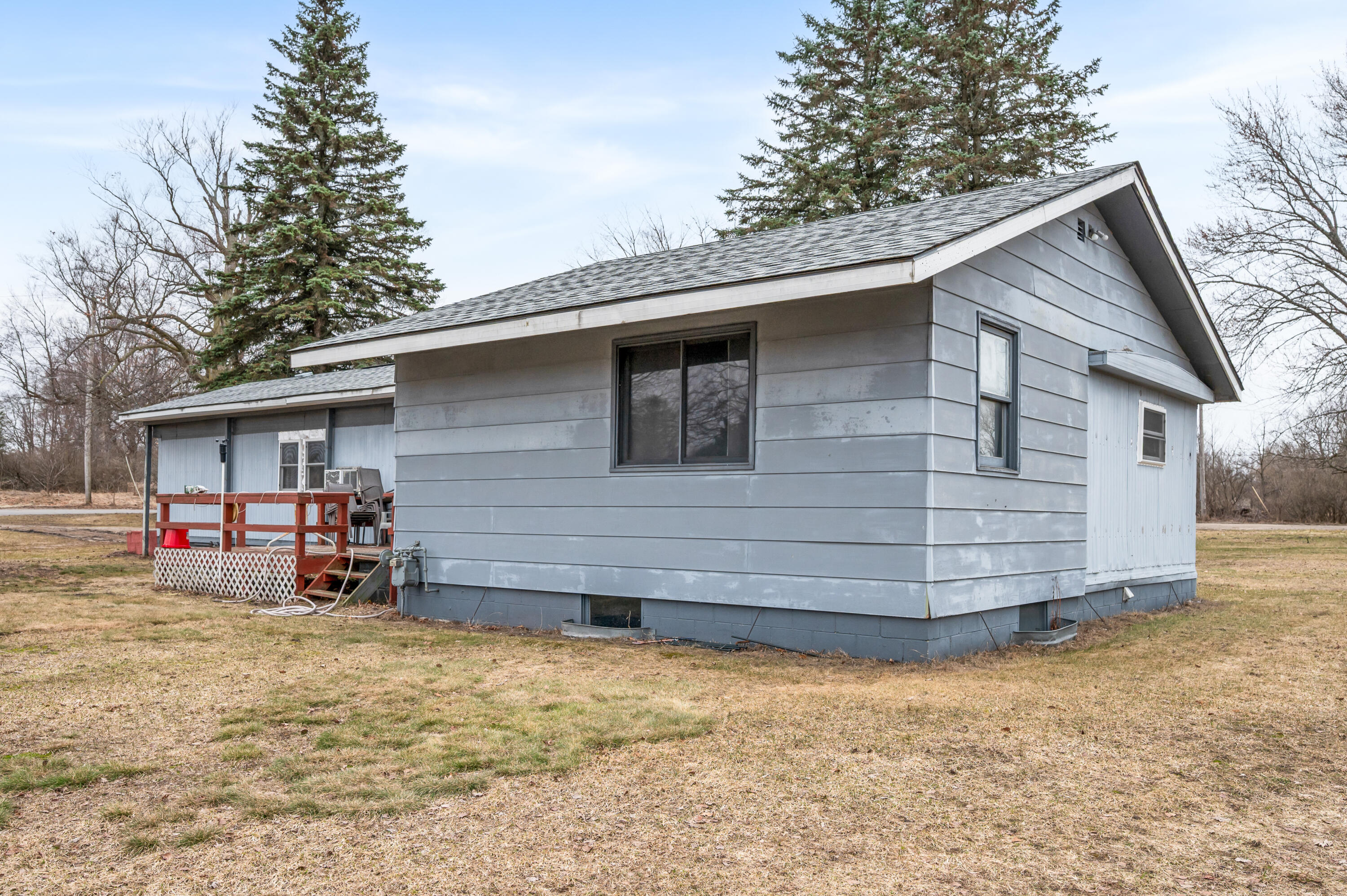 21704 W North Avenue