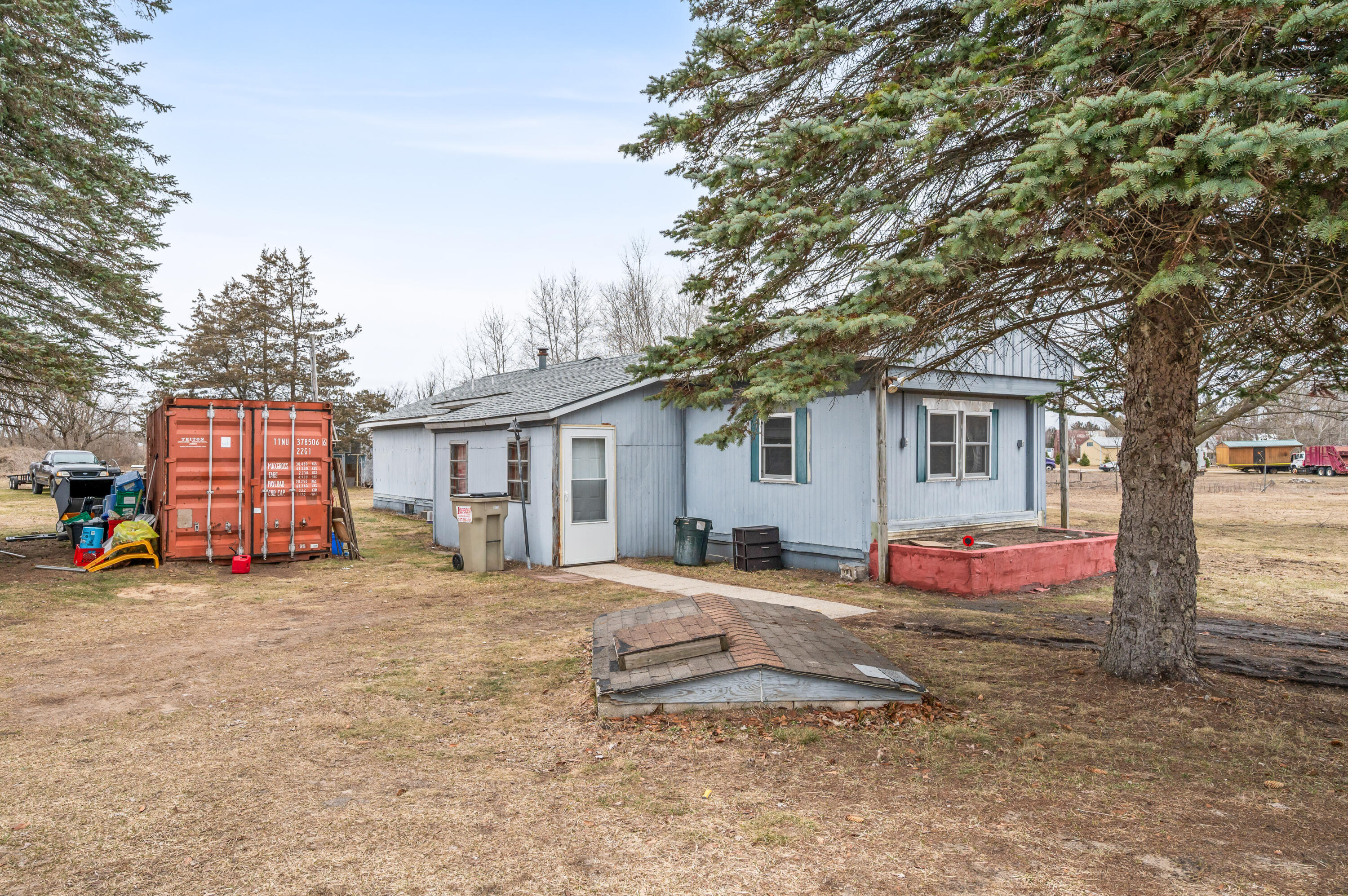 21704 W North Avenue