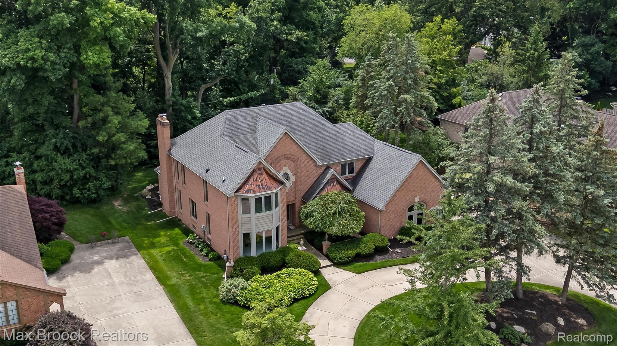 3015 Woodcreek Way