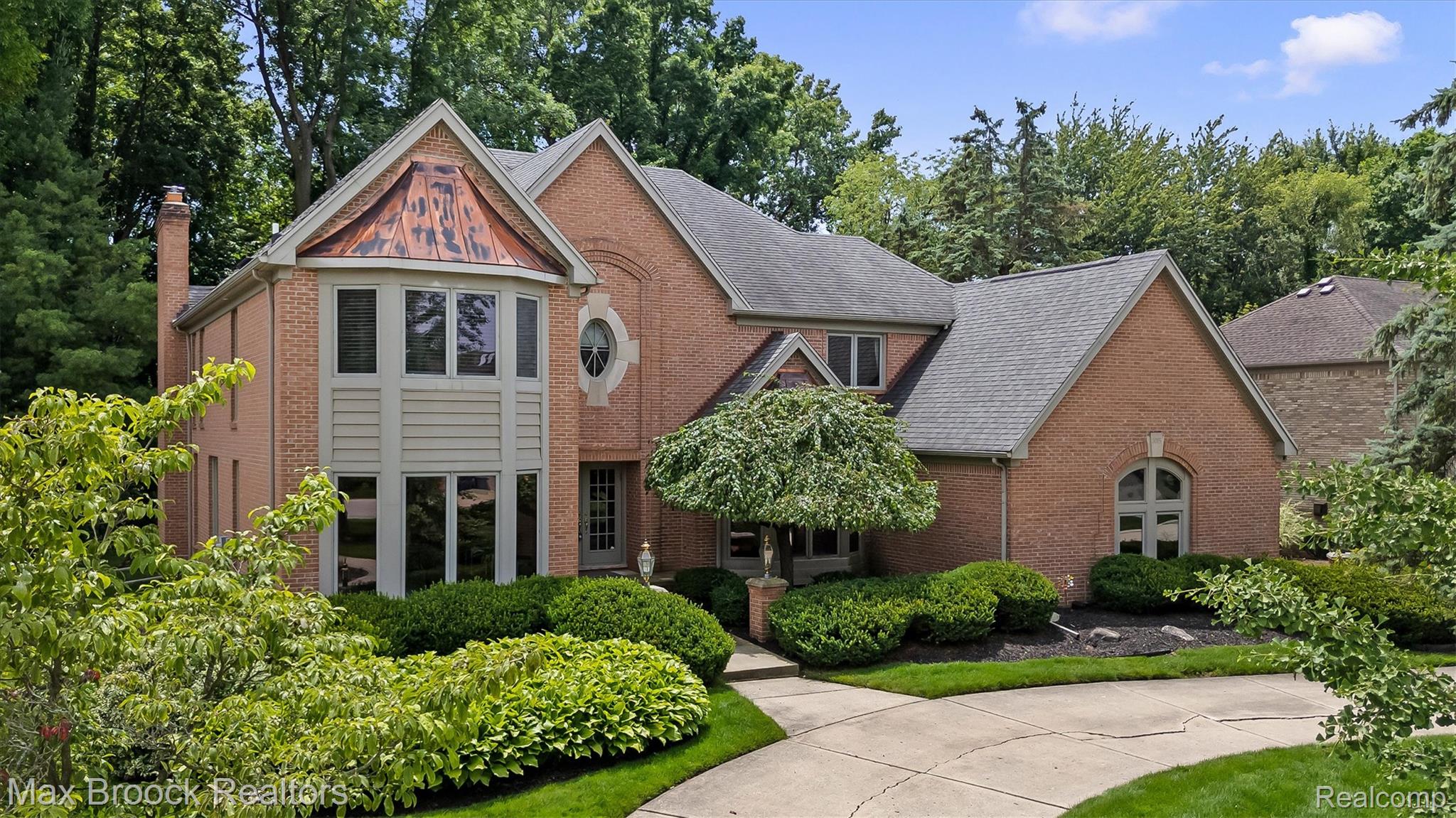 3015 Woodcreek Way