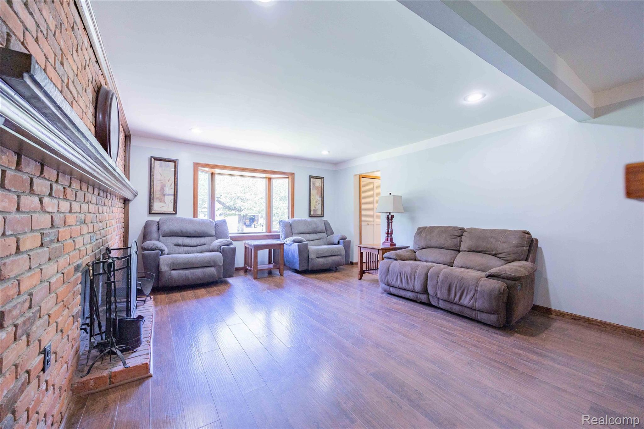 21128 Middlebelt Road