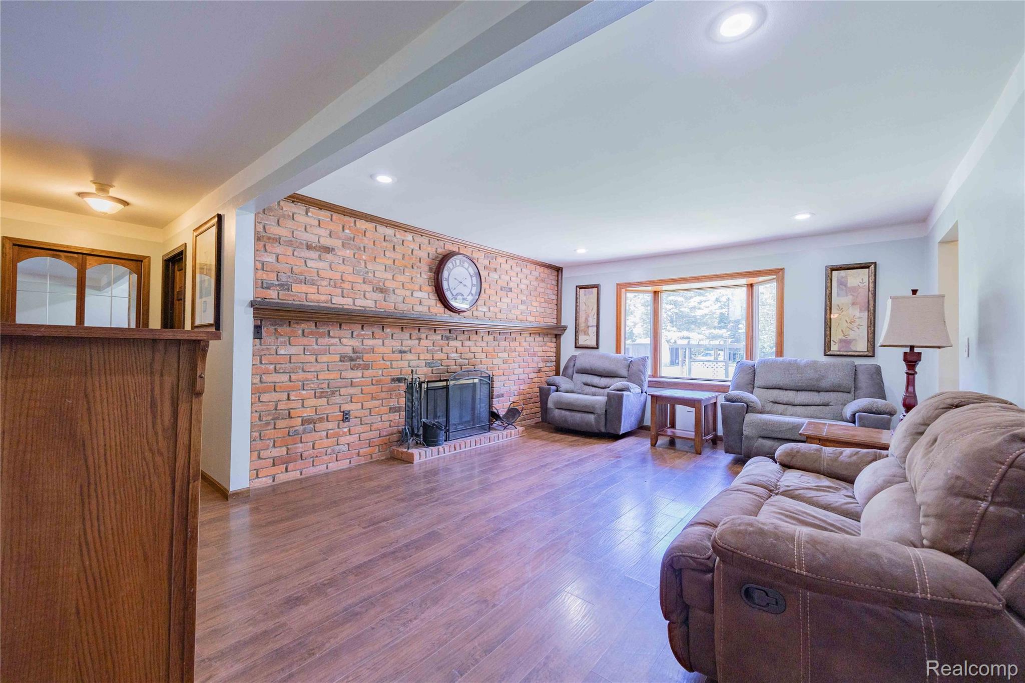 21128 Middlebelt Road