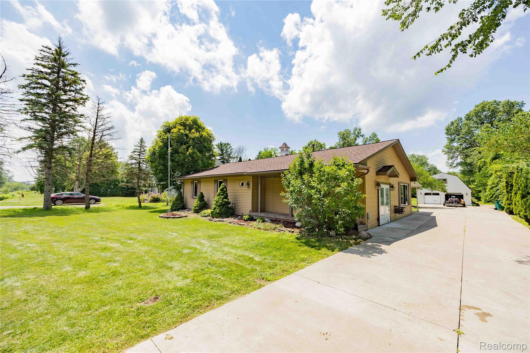 21128 Middlebelt Road