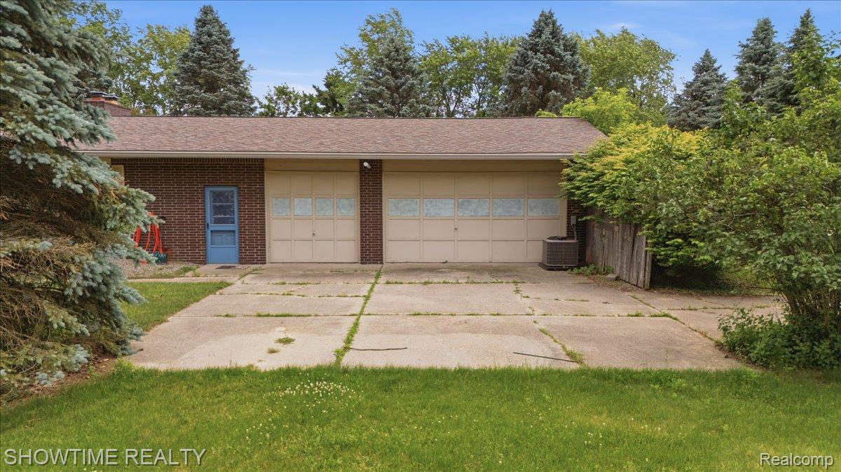 1661 Madeline Drive